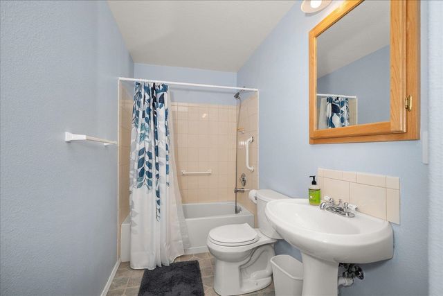 11724 N Kathy Ln, Spokane, WA 99218