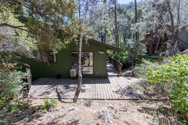 2033 Symonds Drive, Pine Mountain Club, CA 93222