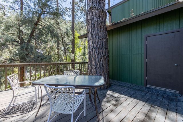 2033 Symonds Drive, Pine Mountain Club, CA 93222
