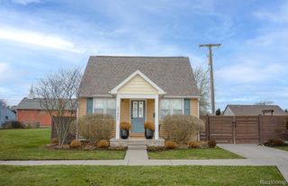 17921 Oakdale Street, Roseville, MI 48066