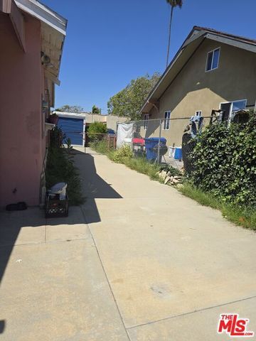 1706 W 65th Place, Los Angeles, CA 90047