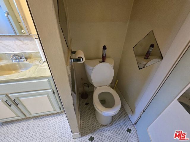 1706 W 65th Place, Los Angeles, CA 90047