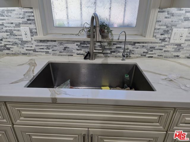 1706 W 65th Place, Los Angeles, CA 90047