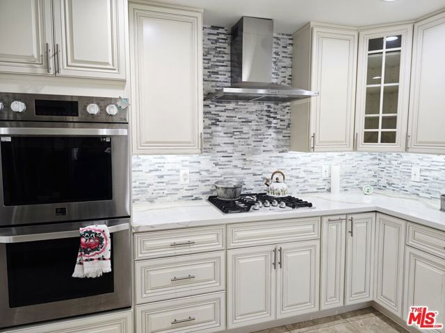 1706 W 65th Place, Los Angeles, CA 90047
