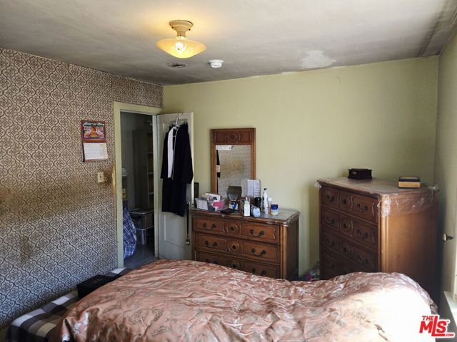 1706 W 65th Place, Los Angeles, CA 90047