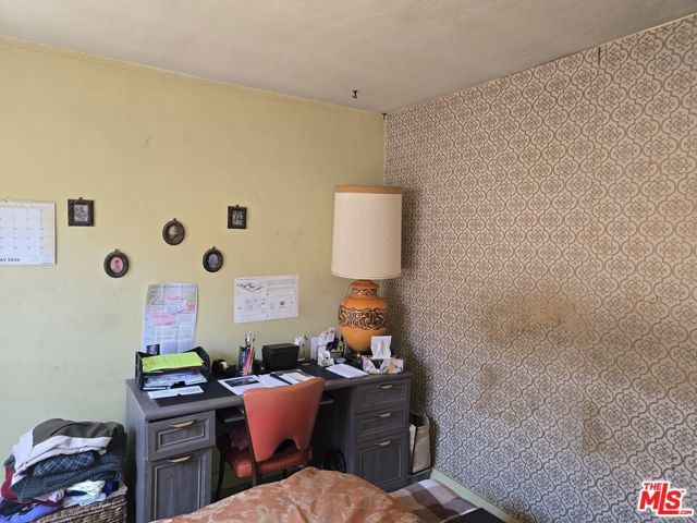 1706 W 65th Place, Los Angeles, CA 90047