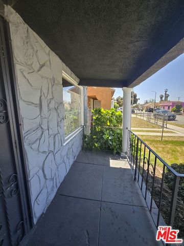 1706 W 65th Place, Los Angeles, CA 90047