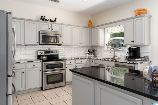311 DAWNS WAY, Trussville, AL 35173