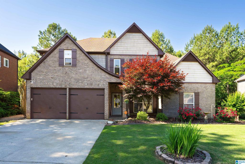 311 DAWNS WAY, Trussville, AL 35173