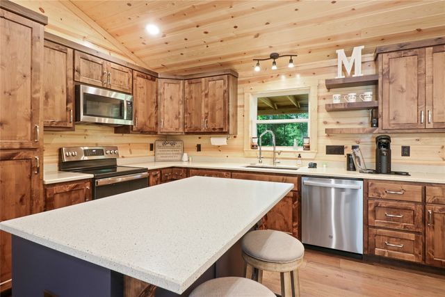 351 Private Road 6294, Palestine, TX 75801