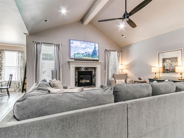 3205 Pinnacle Peak Drive, Yukon, OK 73099