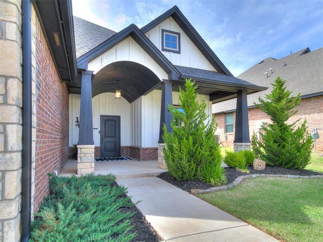 3205 Pinnacle Peak Drive, Yukon, OK 73099