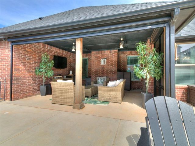 3205 Pinnacle Peak Drive, Yukon, OK 73099