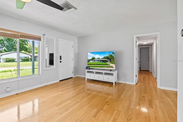 621 ELLSWORTH STREET, Altamonte Springs, FL 32701