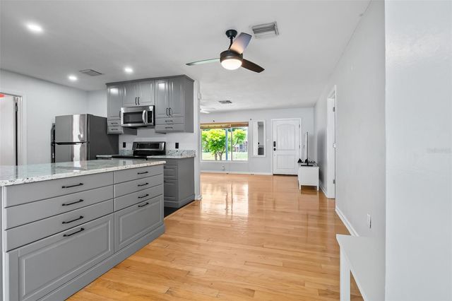 621 ELLSWORTH STREET, Altamonte Springs, FL 32701