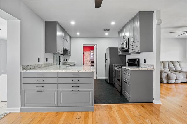 621 ELLSWORTH STREET, Altamonte Springs, FL 32701