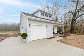 2301 Oxford Street, Kalamazoo City, MI 49004