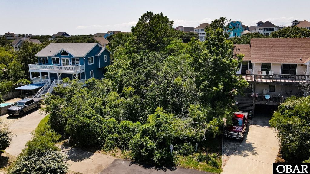 Image 7 of property listing at 740 Cormorant Court Lot 2, Corolla, NC 27927