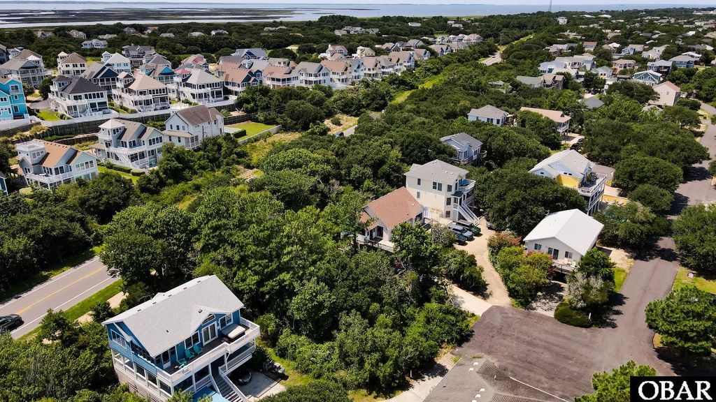 Image 9 of property listing at 740 Cormorant Court Lot 2, Corolla, NC 27927