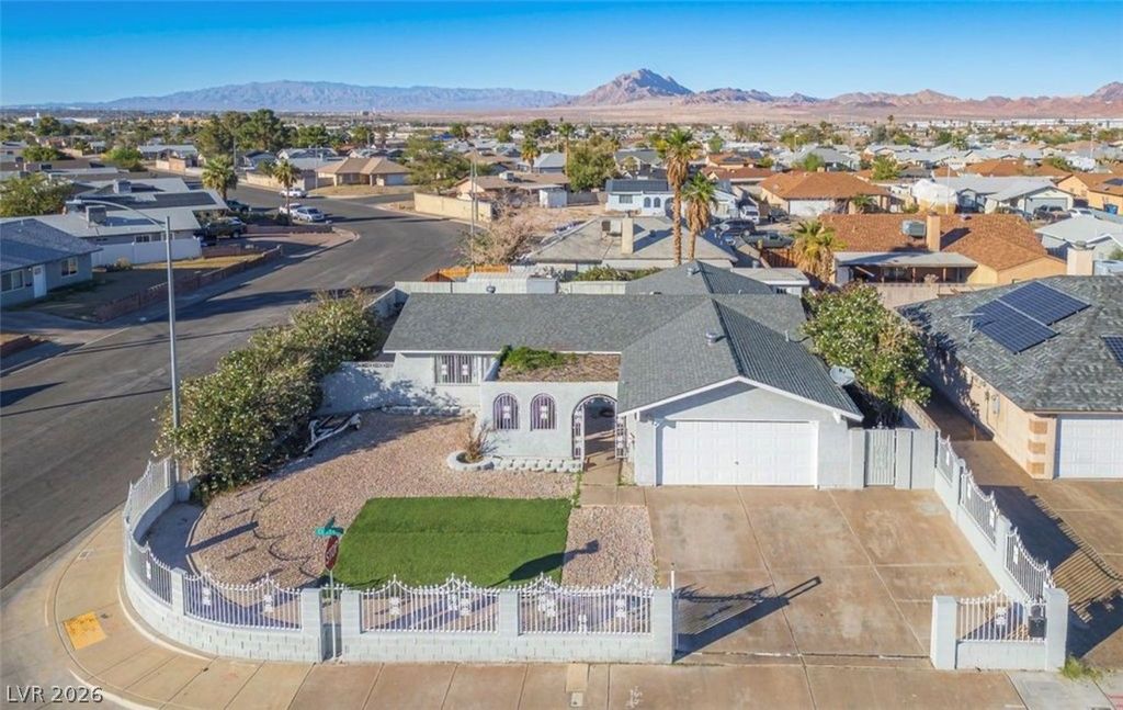 501 Close Avenue, Henderson, NV 89011 — exterior