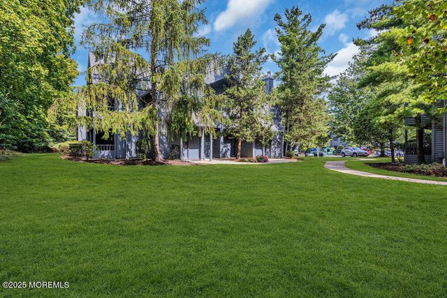604 Woodhaven Drive, 604, Edison, NJ 08817