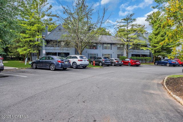 604 Woodhaven Drive, 604, Edison, NJ 08817