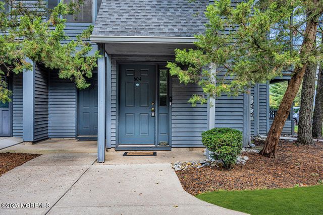 604 Woodhaven Drive, 604, Edison, NJ 08817