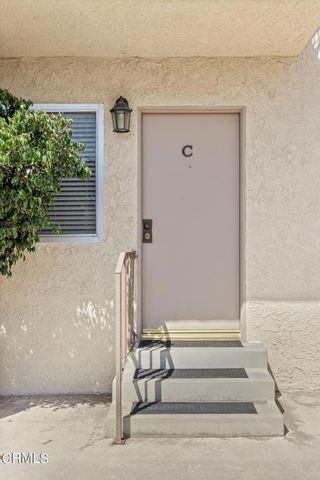 460 E Cypress Avenue C, Burbank, CA 91501