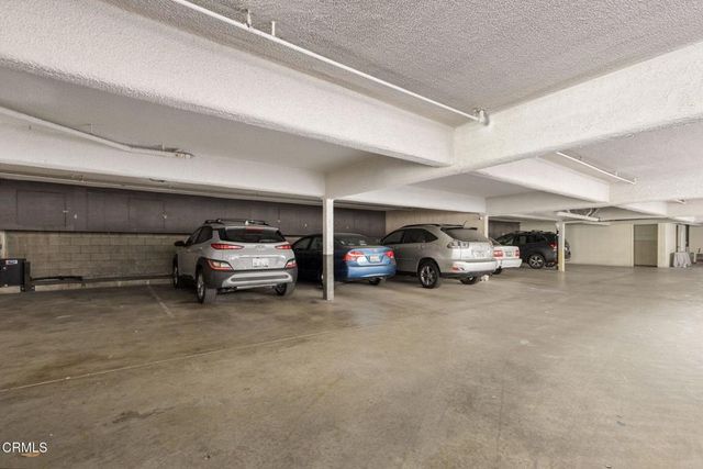 460 E Cypress Avenue C, Burbank, CA 91501