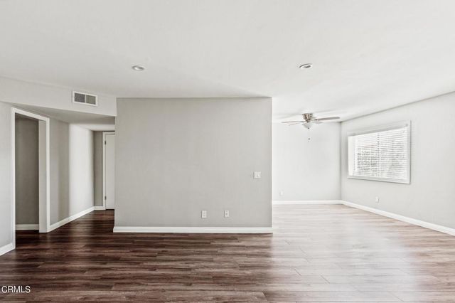 460 E Cypress Avenue C, Burbank, CA 91501
