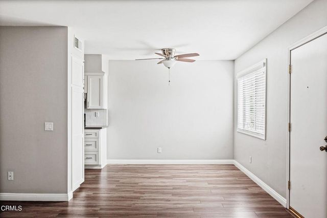 460 E Cypress Avenue C, Burbank, CA 91501