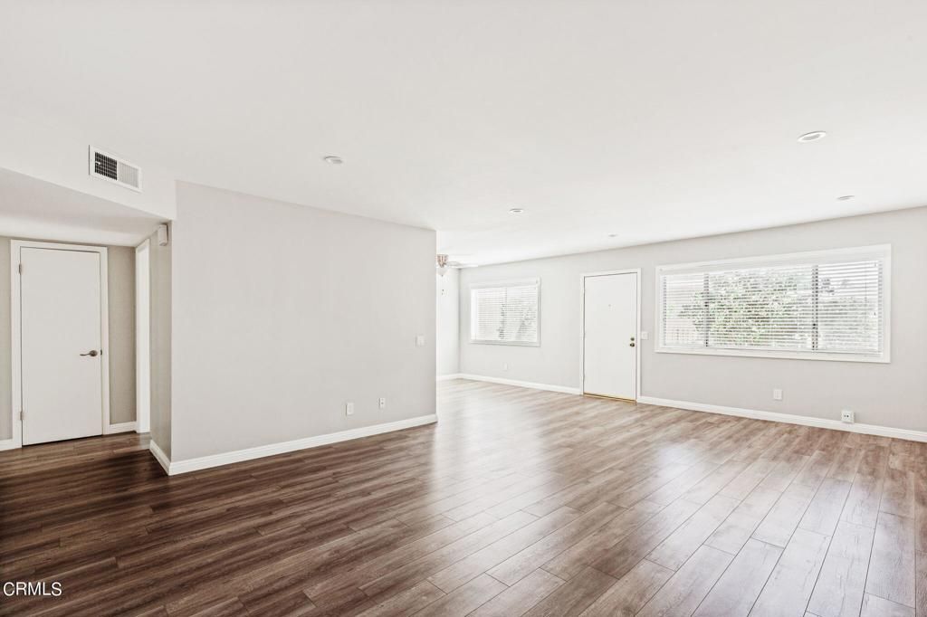 460 E Cypress Avenue C, Burbank, CA 91501