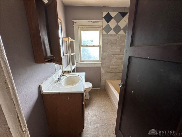 16 S Plaza Avenue, Dayton, OH 45417