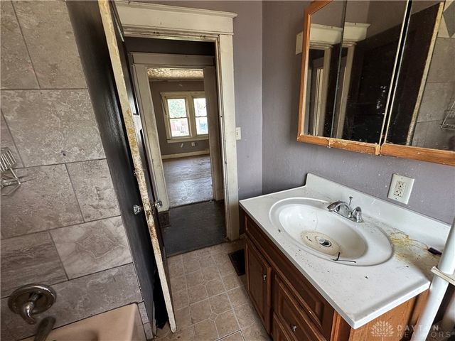 16 S Plaza Avenue, Dayton, OH 45417