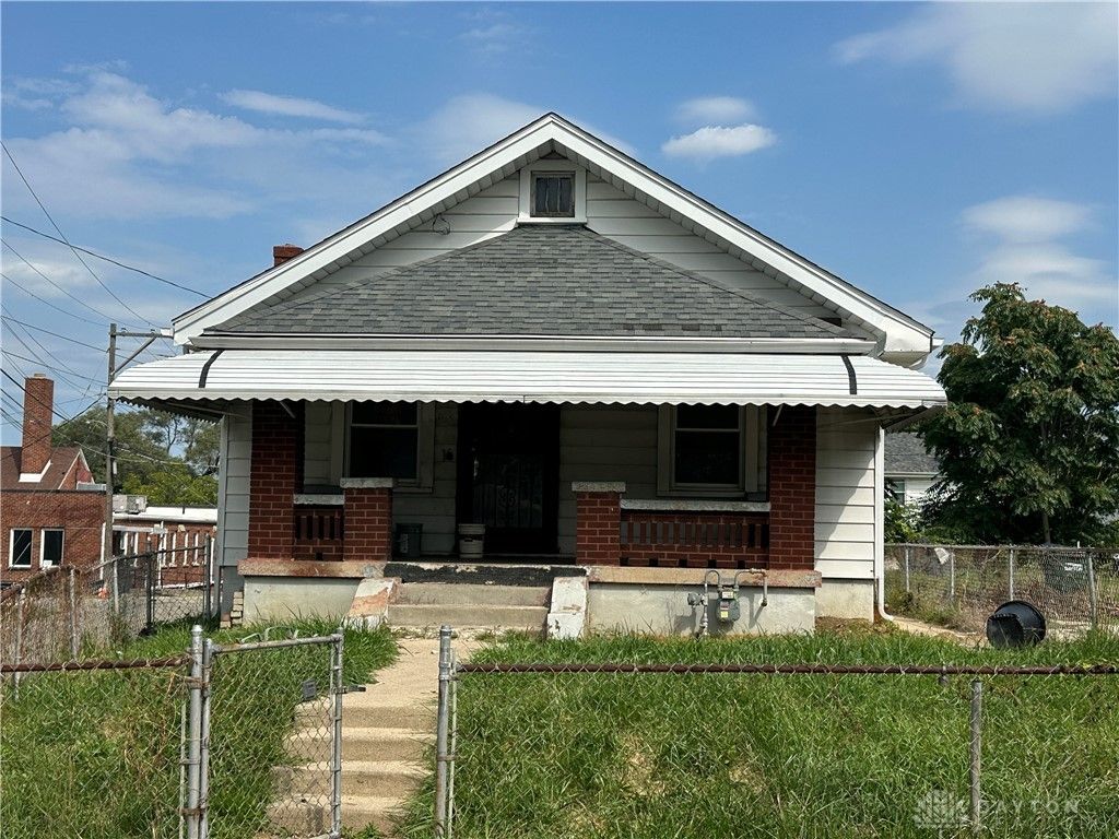 16 S Plaza Avenue, Dayton, OH 45417