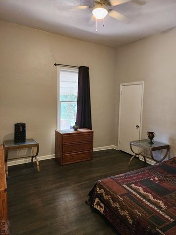 811 W 17th St, Pueblo, CO 81003