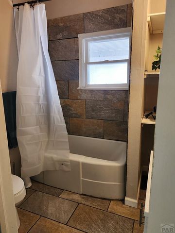 811 W 17th St, Pueblo, CO 81003