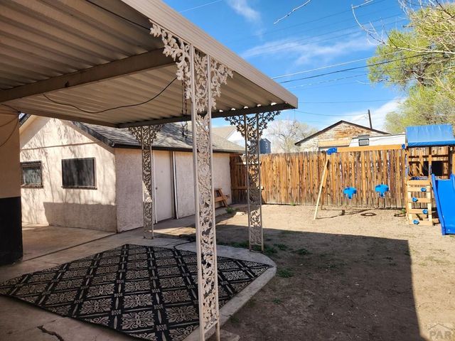 811 W 17th St, Pueblo, CO 81003