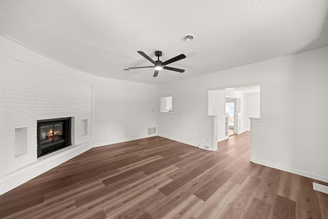 412 SE Ewing Street, Grimes, IA 50111