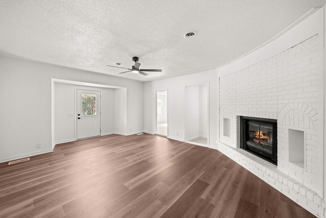 412 SE Ewing Street, Grimes, IA 50111