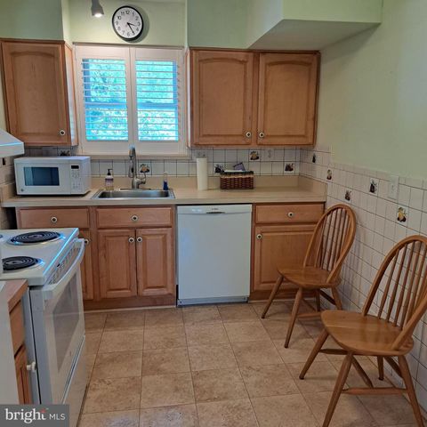 6213 86TH AVE, New Carrollton, MD 20784