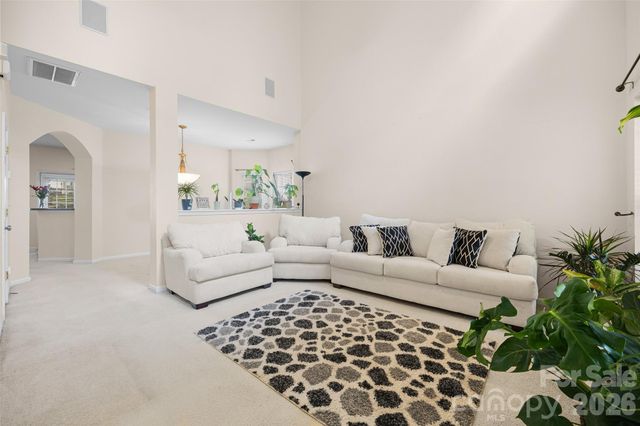 330 Bridal Veil Drive, Charlotte, NC 28217