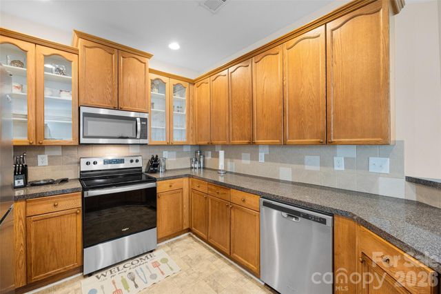 330 Bridal Veil Drive, Charlotte, NC 28217