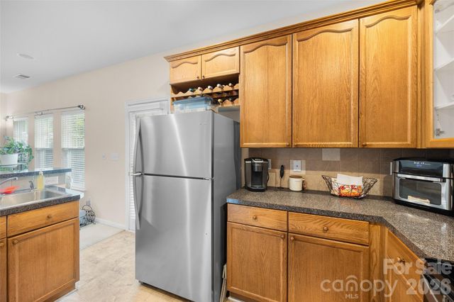 330 Bridal Veil Drive, Charlotte, NC 28217