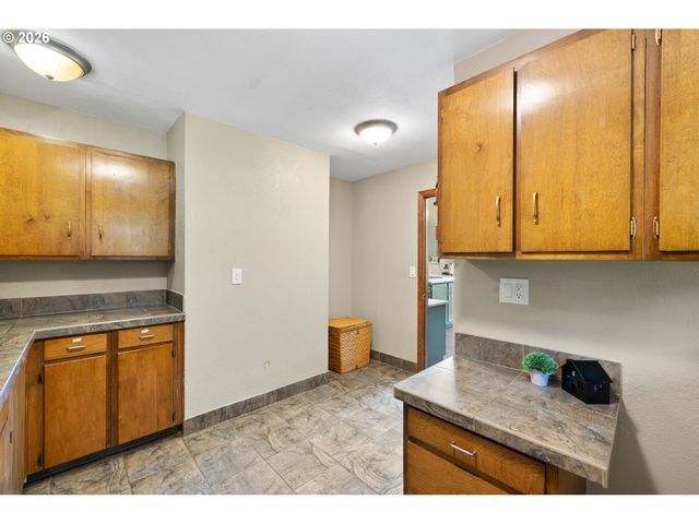 6913 Ne 75TH Ave, Vancouver, WA 98662