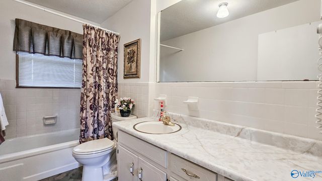 24380 Wooley Springs Road, Athens, AL 35613