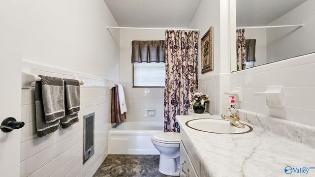 24380 Wooley Springs Road, Athens, AL 35613
