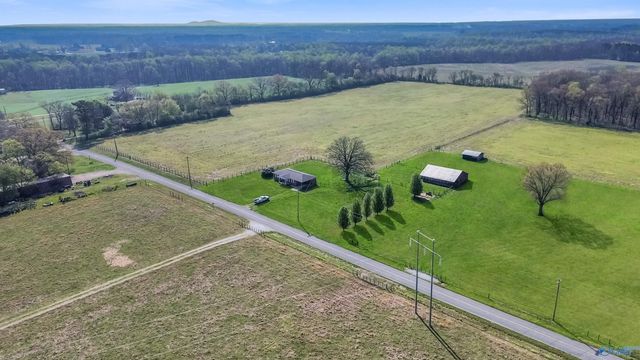 24380 Wooley Springs Road, Athens, AL 35613