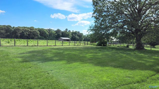 24380 Wooley Springs Road, Athens, AL 35613