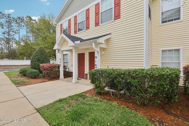 575 OAKLEAF PLANTATION Parkway 916, Orange Park, FL 32065